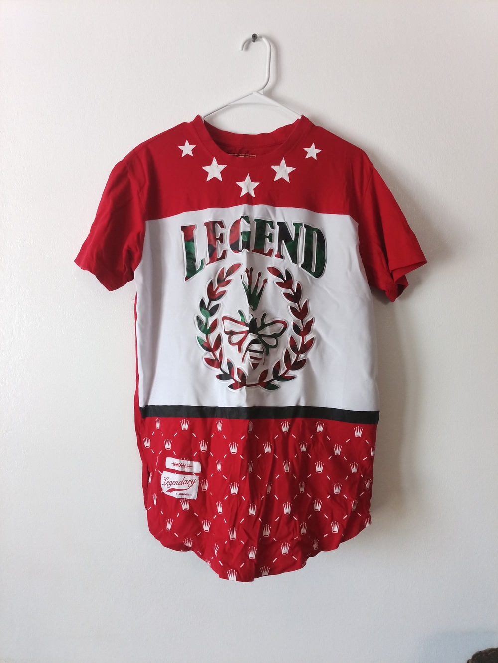 Legend Graphic Short Sleeve Tee in Red & White Men's Sz. L